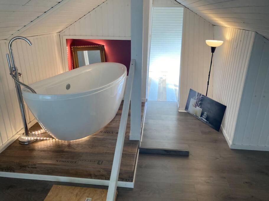 Behagliches Nurdachhaus Im Ferienhausgebiet Langelsheim Kültér fotó